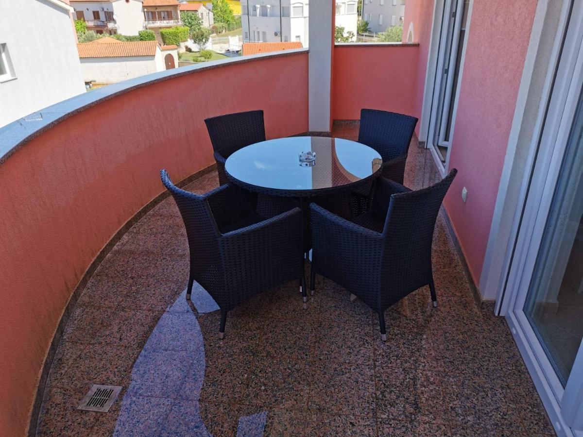Marich Apartment *