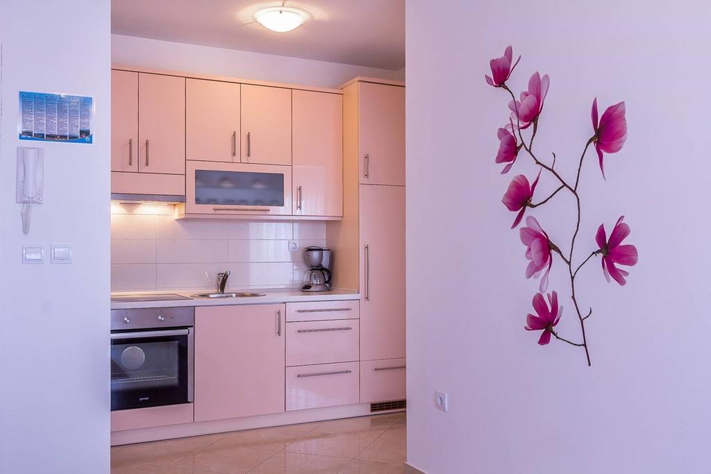 Apartment Marich *