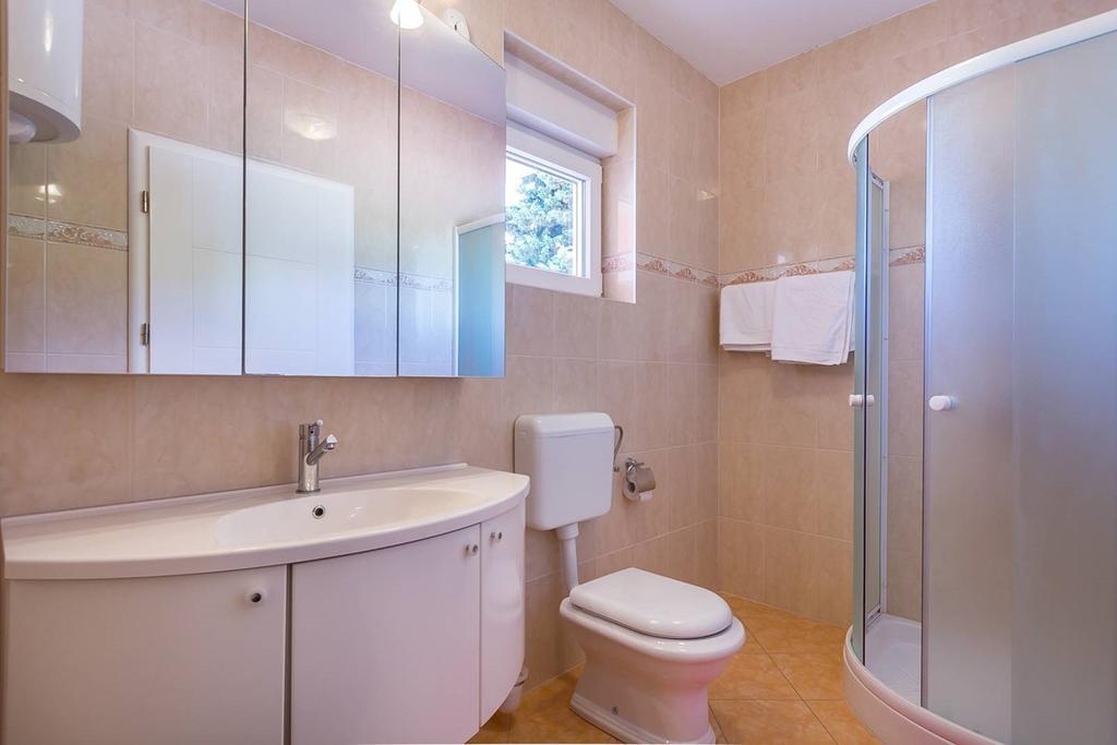 Apartment Marich *